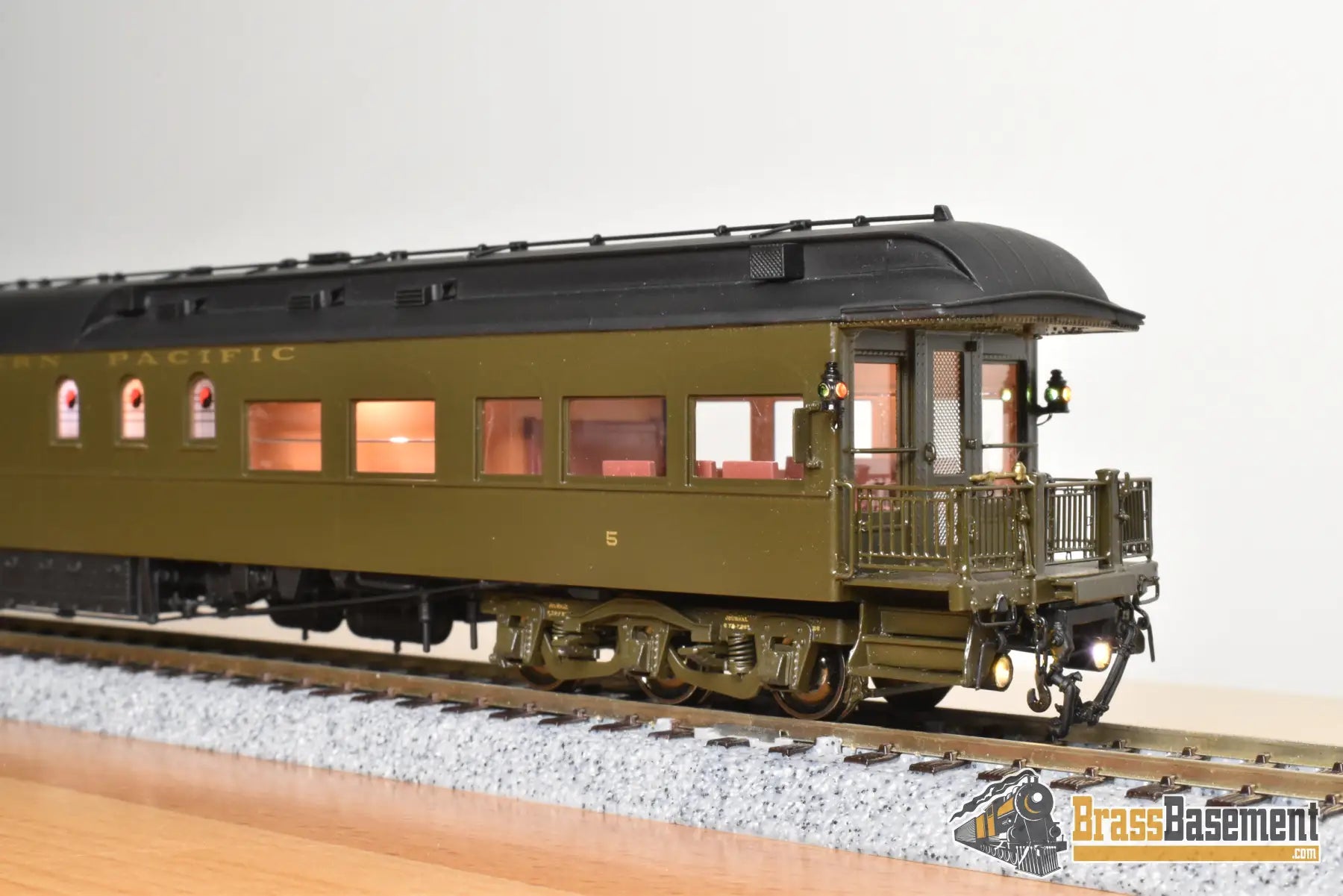 HO Brass - W&R NP Northern Pacific Business Car #5 ’Pullman Green’ - Lighted - Mint Passenger