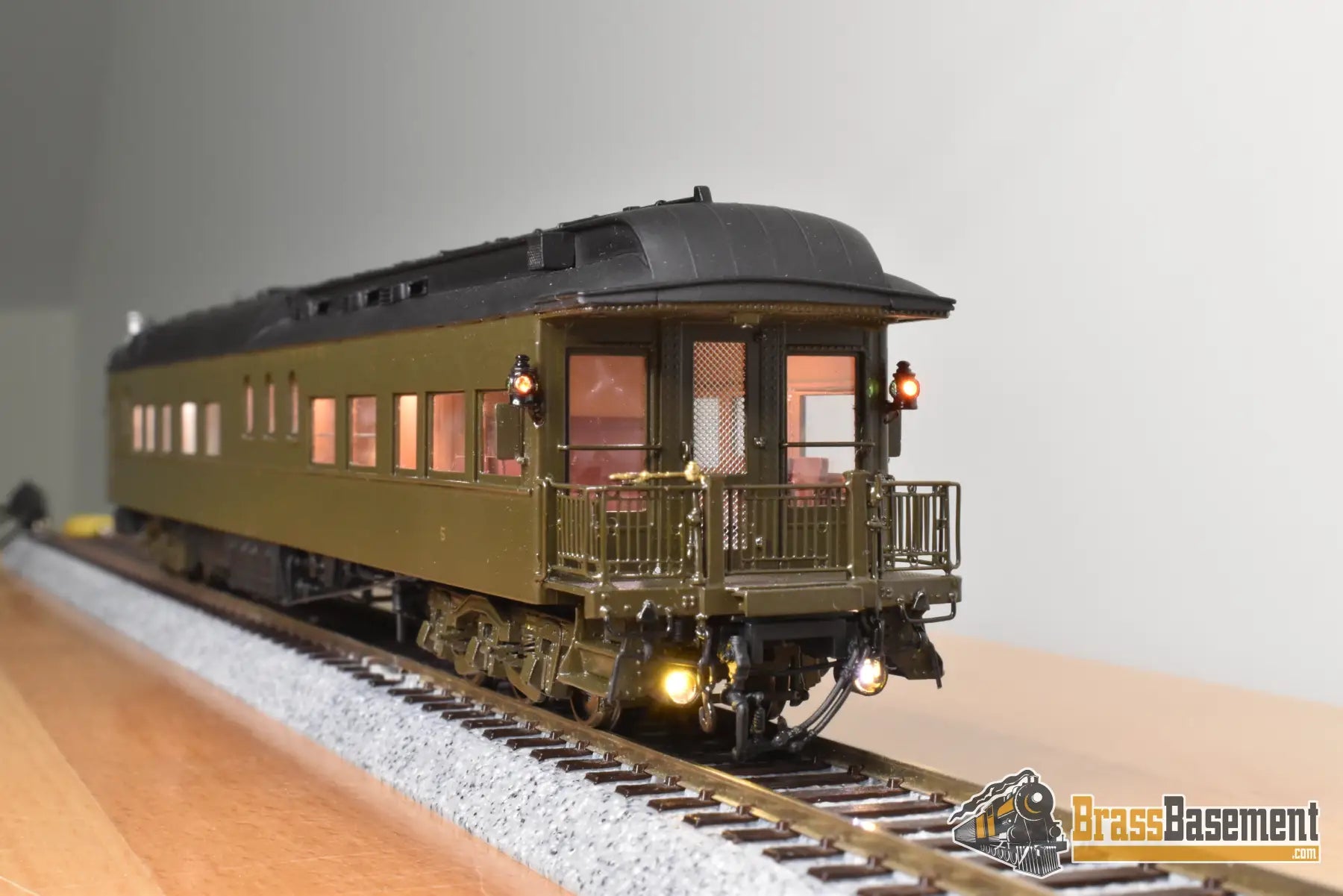 HO Brass - W&R NP Northern Pacific Business Car #5 ’Pullman Green’ - Lighted - Mint Passenger