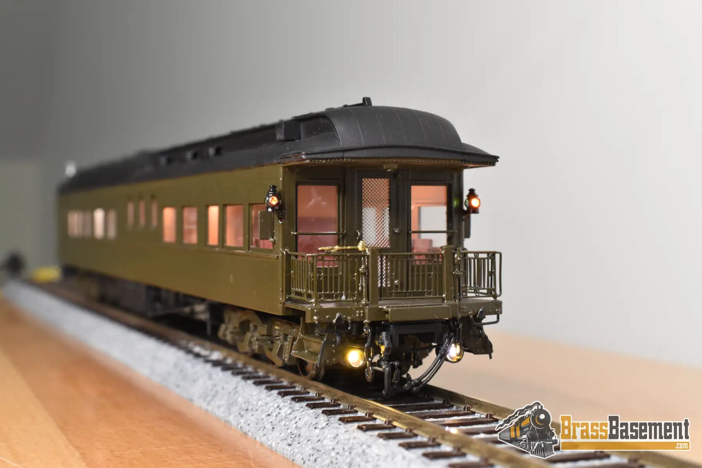 HO Brass - W&R NP Northern Pacific Business Car #5 ’Pullman Green’ - Lighted - Mint Passenger