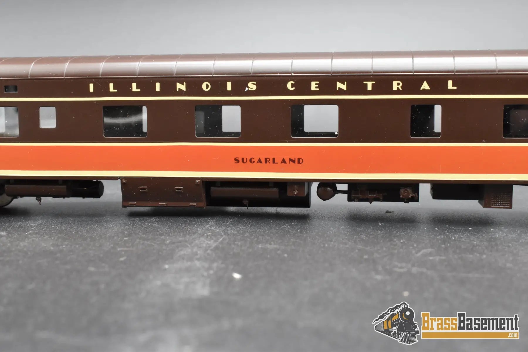 HO Brass – Wasatch Plan 4099 Illinois Central “Sugarland” Passenger Car – Factory Painted – Mint Passenger