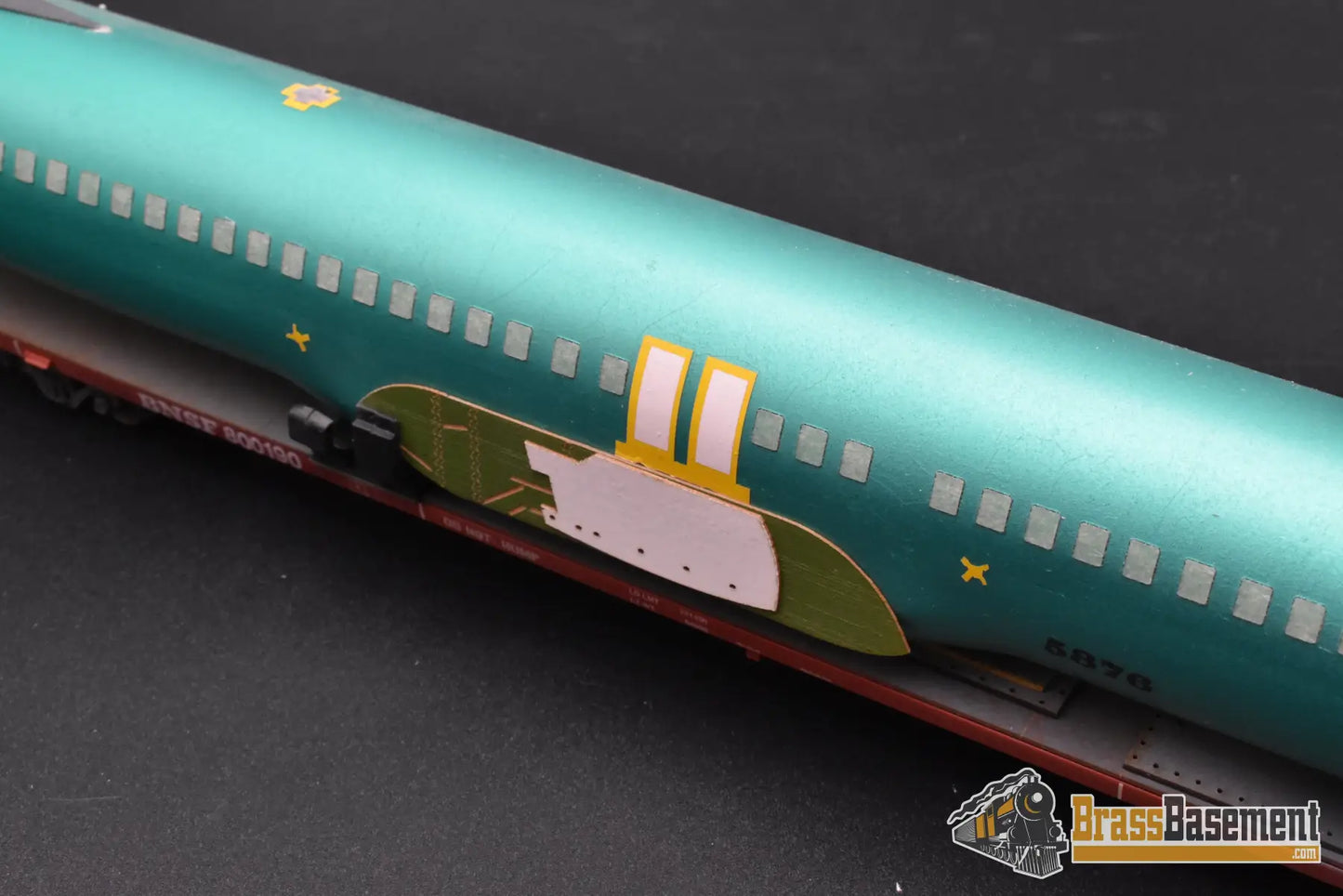 HO Custom Trains - DC-10 Fuselage Car Set - Two Idler Flats and Two Fuselage Flat Cars - Custom Paint Freight