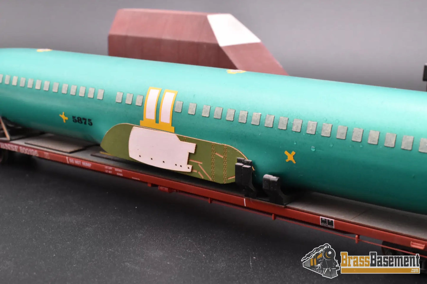 HO Custom Trains - DC-10 Fuselage Car Set - Two Idler Flats and Two Fuselage Flat Cars - Custom Paint Freight