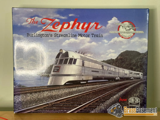 Ho Scale Con-Cor Cb&Q Burlington Zephyr #9900 - Original Version Single Headlight Passenger