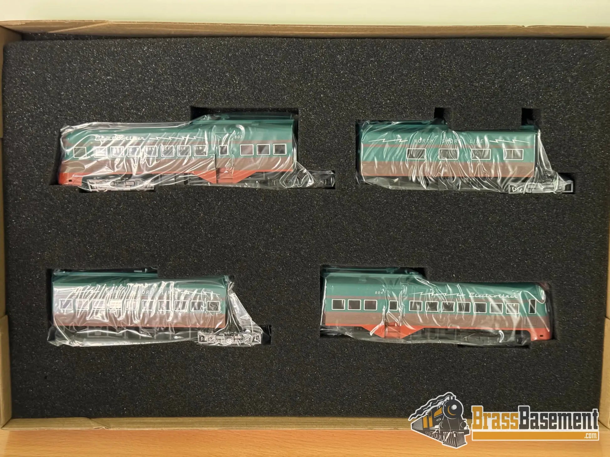 Ho Scale Con-Cor Electroliner 4 Car Set Train #2 - New Passenger