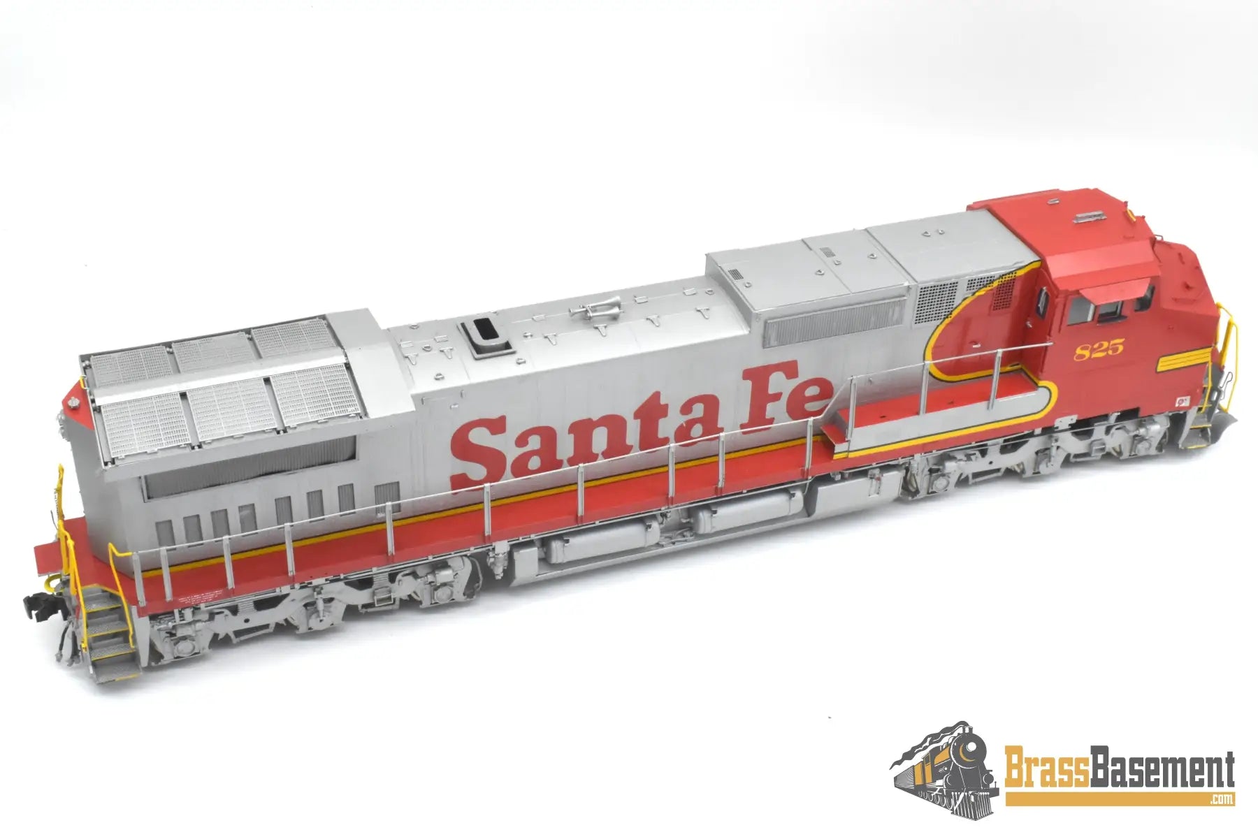 O Brass - OMI 0455.1 Santa Fe ATSF C40-8W #825 - F/P No Box - Damaged Diesel