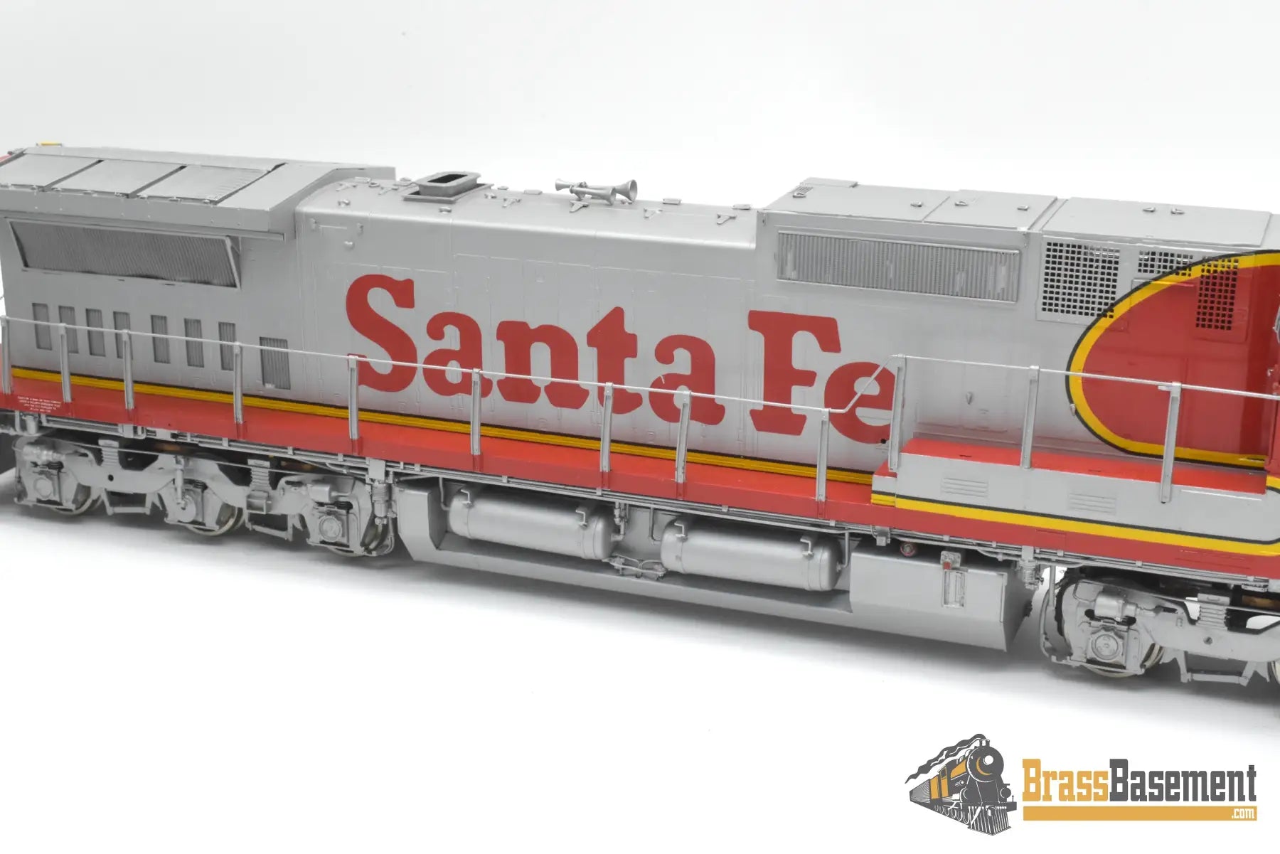 O Brass - OMI 0455.1 Santa Fe ATSF C40-8W #825 - F/P No Box - Damaged Diesel