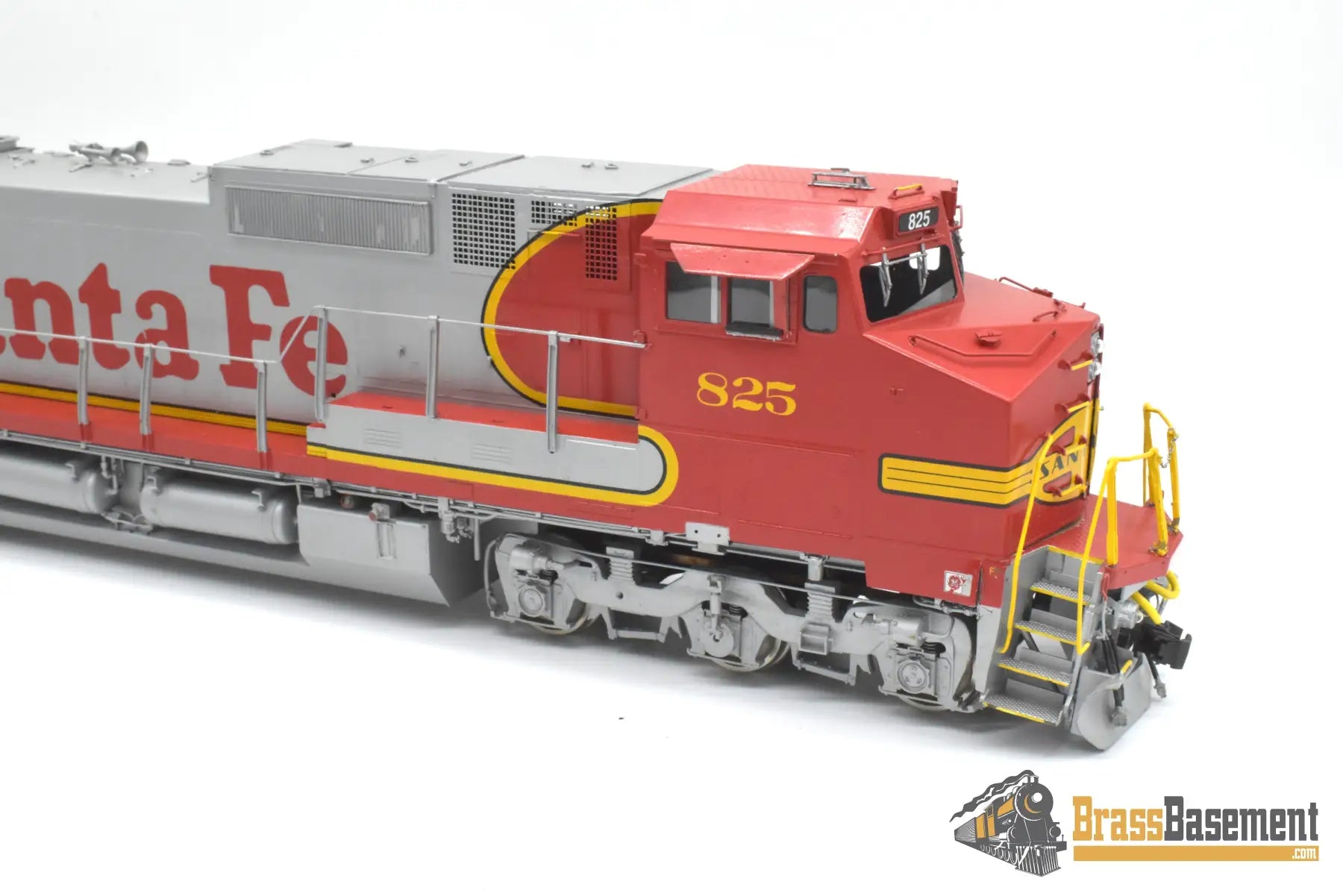 O Brass - OMI 0455.1 Santa Fe ATSF C40-8W #825 - F/P No Box - Damaged Diesel